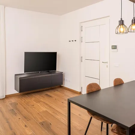 アパート Panoramic Rudi