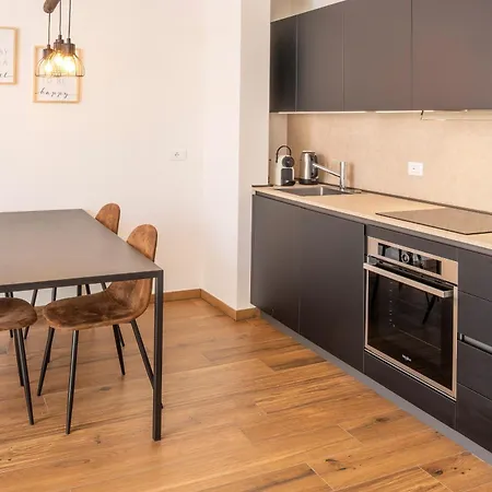 Panoramic Rudi アパート ガルダ