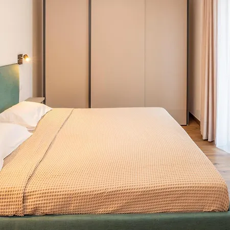 アパート Panoramic Rudi ガルダ